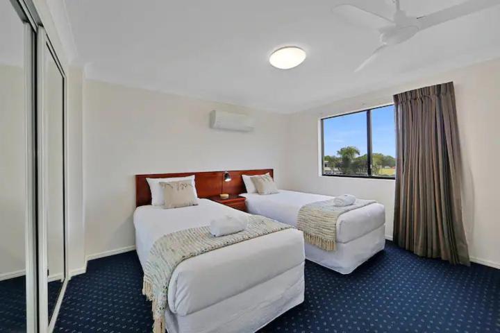 Ocean Breeze @ Coral Sands *